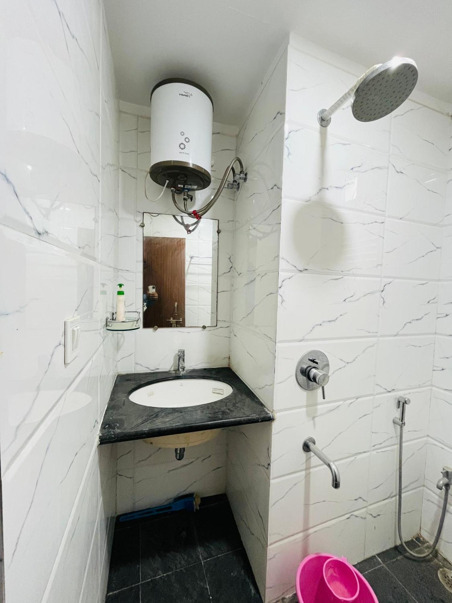 Hare Krishna Homes Jhalwa Allāhābād Junction 외부 사진